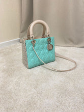 Load image into Gallery viewer, Lady Dior medium 3 colours