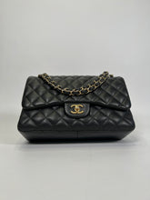 Load image into Gallery viewer, Chanel jumbo flap bag