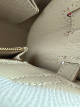 Load image into Gallery viewer, Hermès Kelly 25 craie seller ghw
