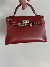 Load image into Gallery viewer, Hermès Mini Kelly
