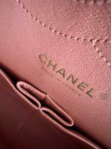 Chanel Classic Flap Jumbo