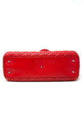 Carica l&#39;immagine nel visualizzatore di Gallery, Dior Cannage Soft Shopping Bag
