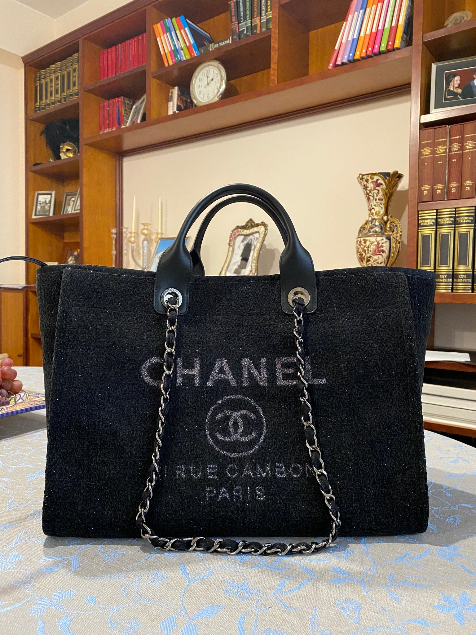 chanel deauville bucket bag large