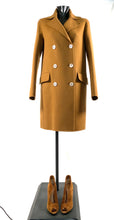 Carica l&#39;immagine nel visualizzatore di Gallery, Christian Dior Classic Coat
