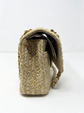 Carica l&#39;immagine nel visualizzatore di Gallery, Chanel Classic Double Flap Medium Rafia Woven Straw Bag
