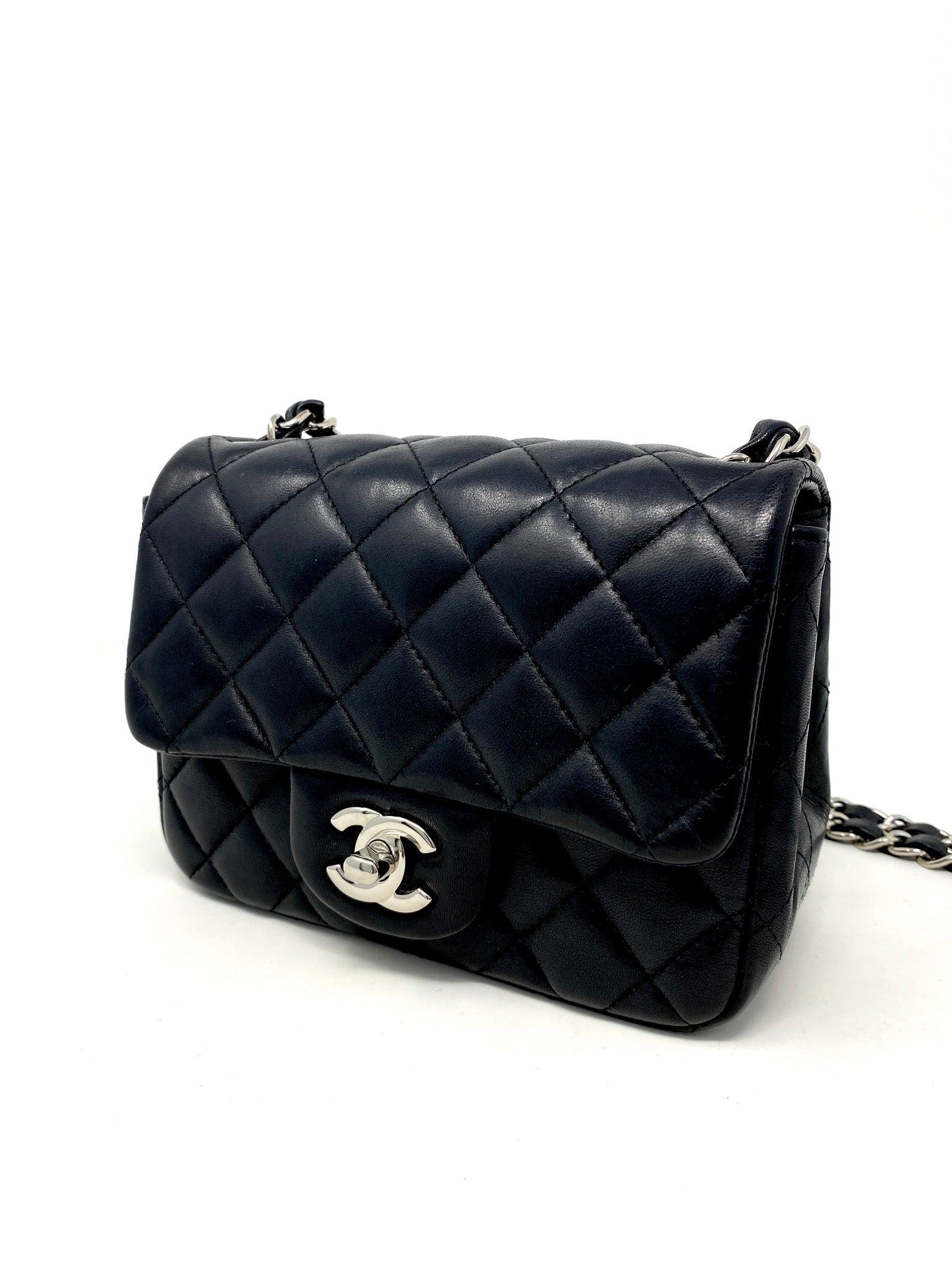 must have chanel bags