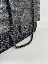 Carica l&#39;immagine nel visualizzatore di Gallery, Chanel Flap Bag Jumbo
