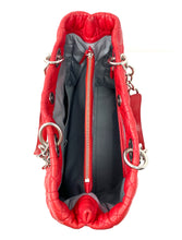 Carica l&#39;immagine nel visualizzatore di Gallery, Dior Cannage Soft Shopping Bag
