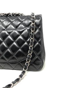 Chanel Classic Flap Bag Jumbo