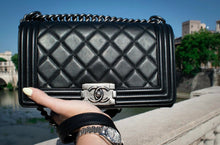 Load image into Gallery viewer, chanel old boy black second hand excellent confition 
